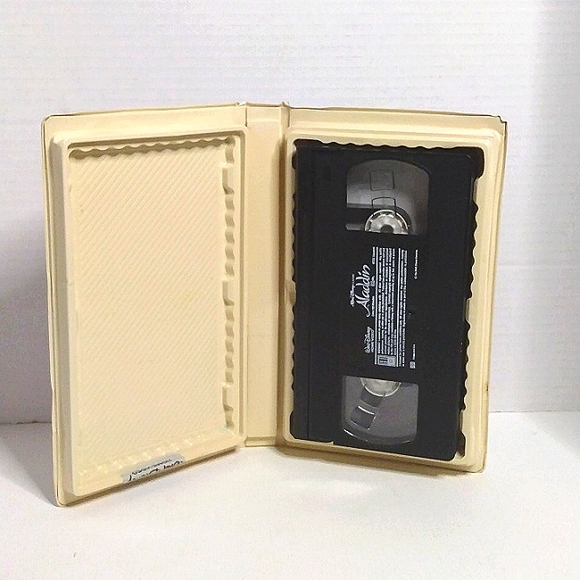 Walt Disney classic Aladdin black diamond classic VHS - Picture 4 of 7